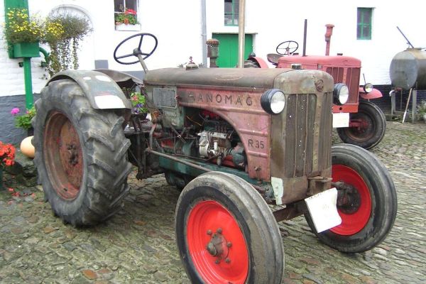 MINOLTA DIGITAL CAMERA