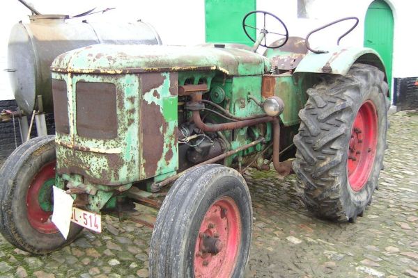 MINOLTA DIGITAL CAMERA