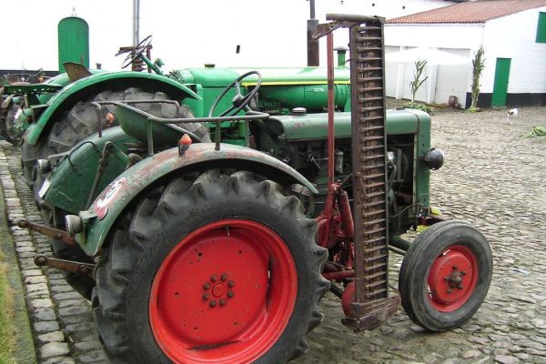 MINOLTA DIGITAL CAMERA