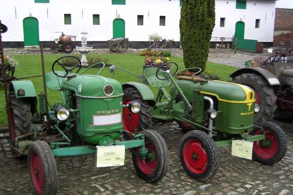 MINOLTA DIGITAL CAMERA