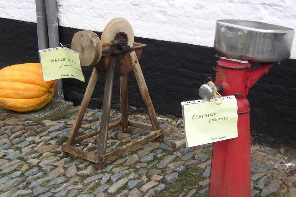 MINOLTA DIGITAL CAMERA