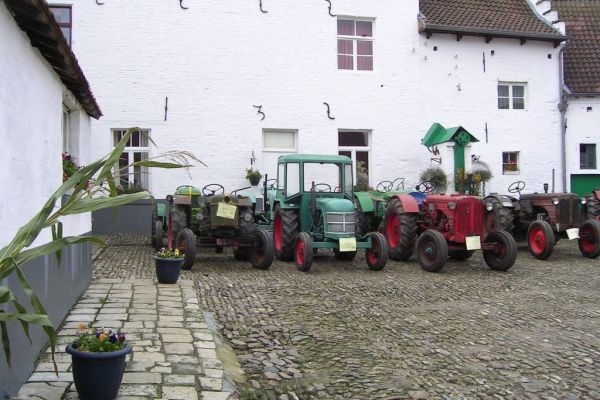 MINOLTA DIGITAL CAMERA