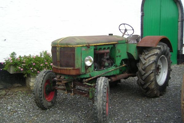 MINOLTA DIGITAL CAMERA