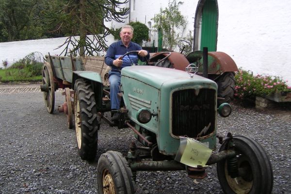 MINOLTA DIGITAL CAMERA