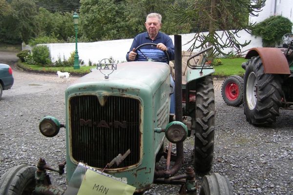 MINOLTA DIGITAL CAMERA