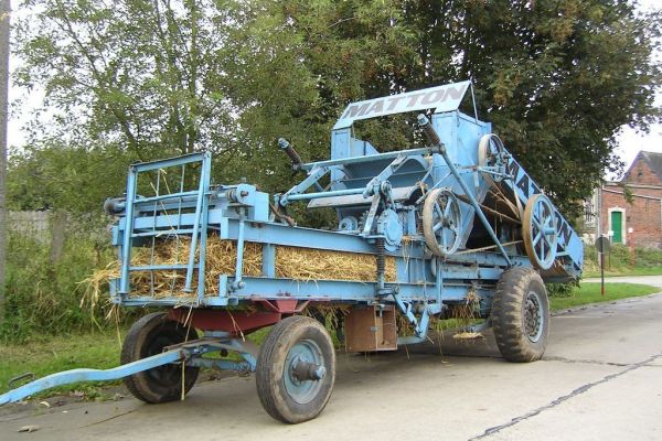 MINOLTA DIGITAL CAMERA